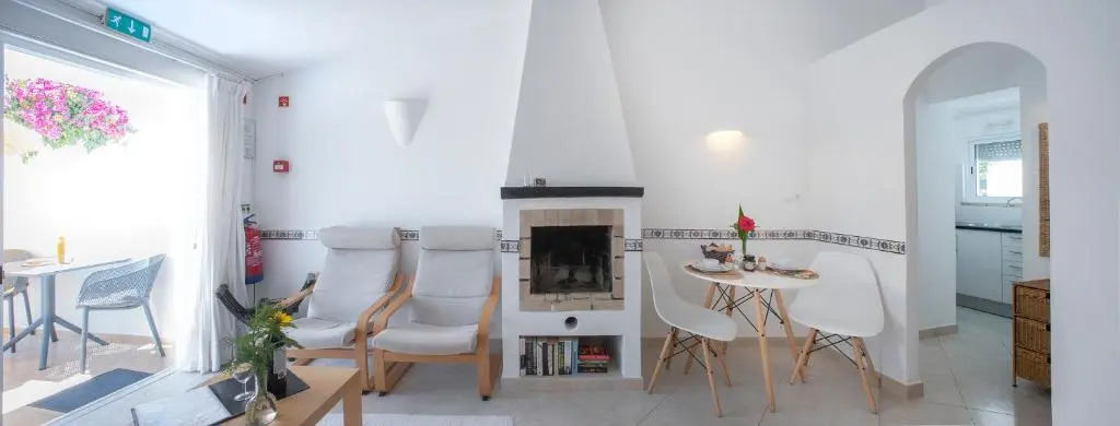 Cosy decorated studio