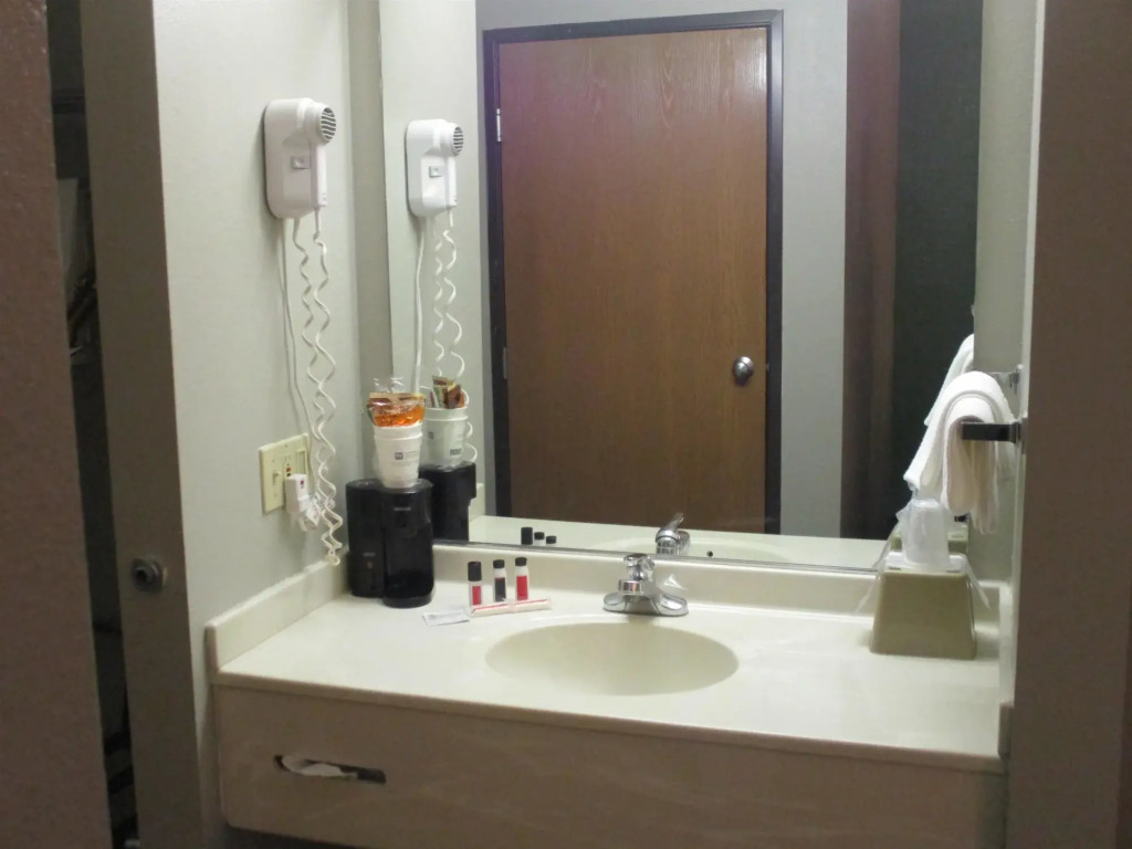SureStay Plus Hotel by Best Western Bettendorf
