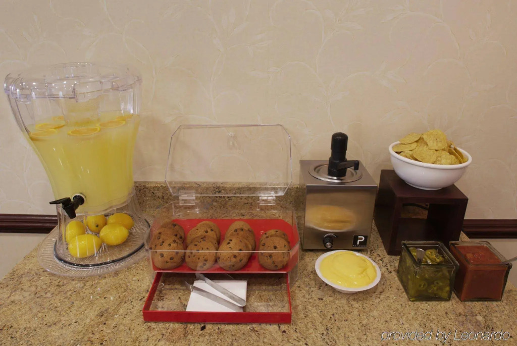 Best Western Plus First Coast Inn and Suites