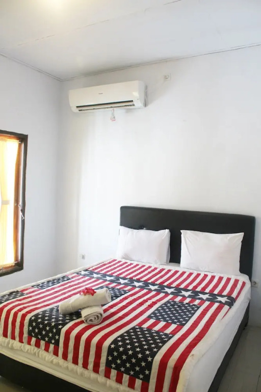 Road Hill Bungalow
