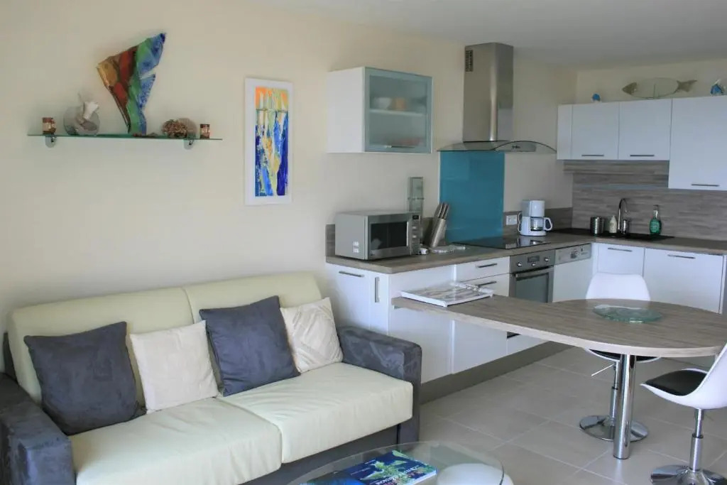Bel appartement rénové VUE PANORAMIQUE SUR MER à PERROS-GUIREC - ref 822