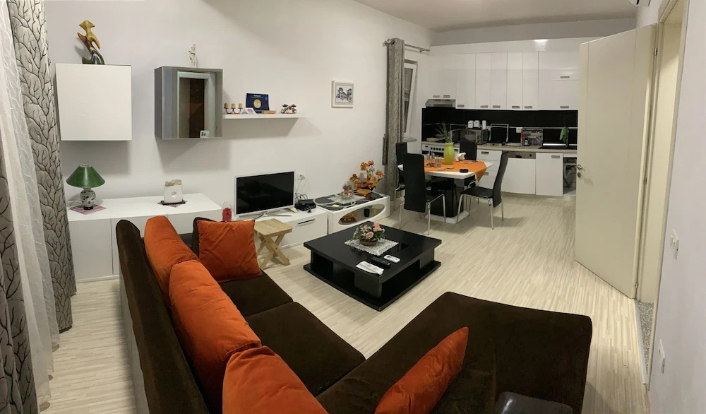 Toti Apartments