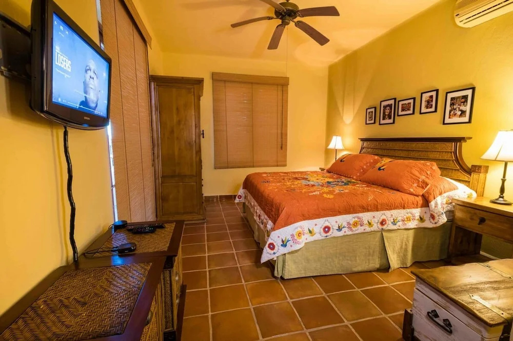 Casa Corazon FN 164 2 BR by Casago