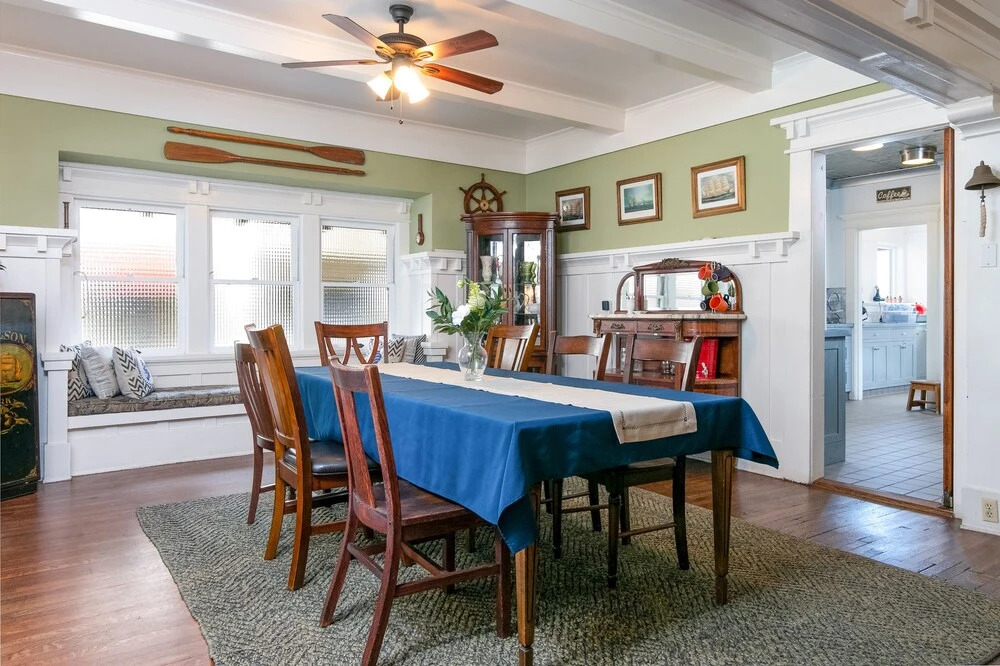Corona Del Mar - 5 Br Home