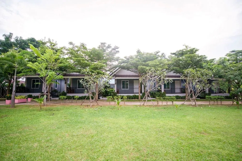 OYO 329 B. Banana Resort