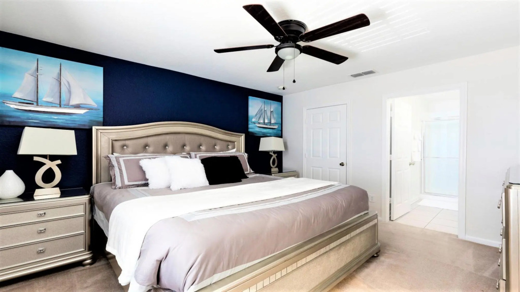 Lakefront 6BR Villa w Pool SPA 2 Miles to Disney