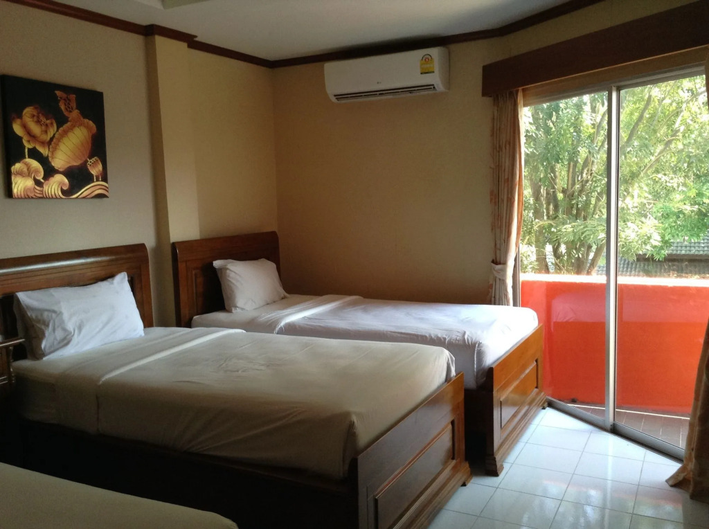 Jomtien Cozy Inn