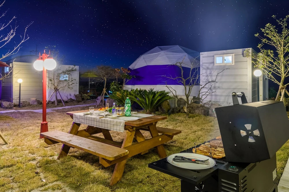 Jeju Starlight Glamping 제주별헤는밤글램핑펜션
