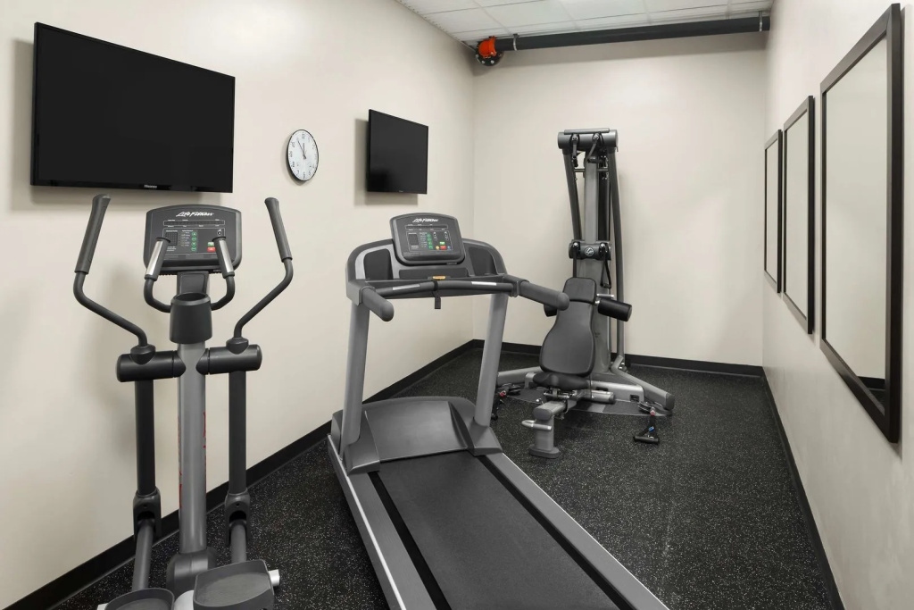 Country Inn & Suites Downtown Convention Center by Radisson, Gatlinburg, TN