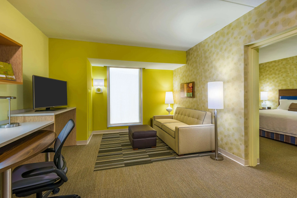 Home2 Suites by Hilton Buffalo Airport/ Galleria Mall