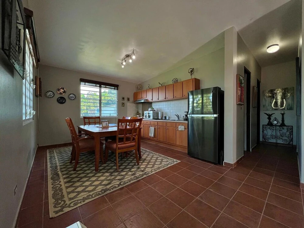 Panchos Paradise - Rainforest Guesthouse with Pool, Gazebo and View