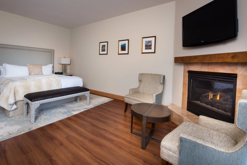 Garden of the Gods Resort & Club