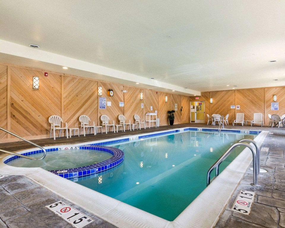 Comfort Inn & Suites Orange - Montpelier