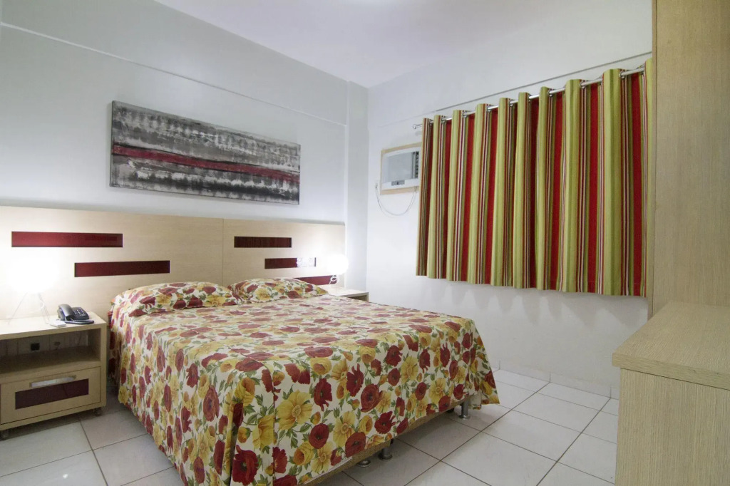 Lagoa Quente Hotel