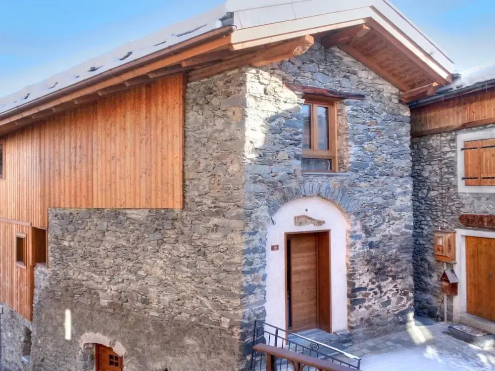 Cosy Chalet in Village of Les Allues