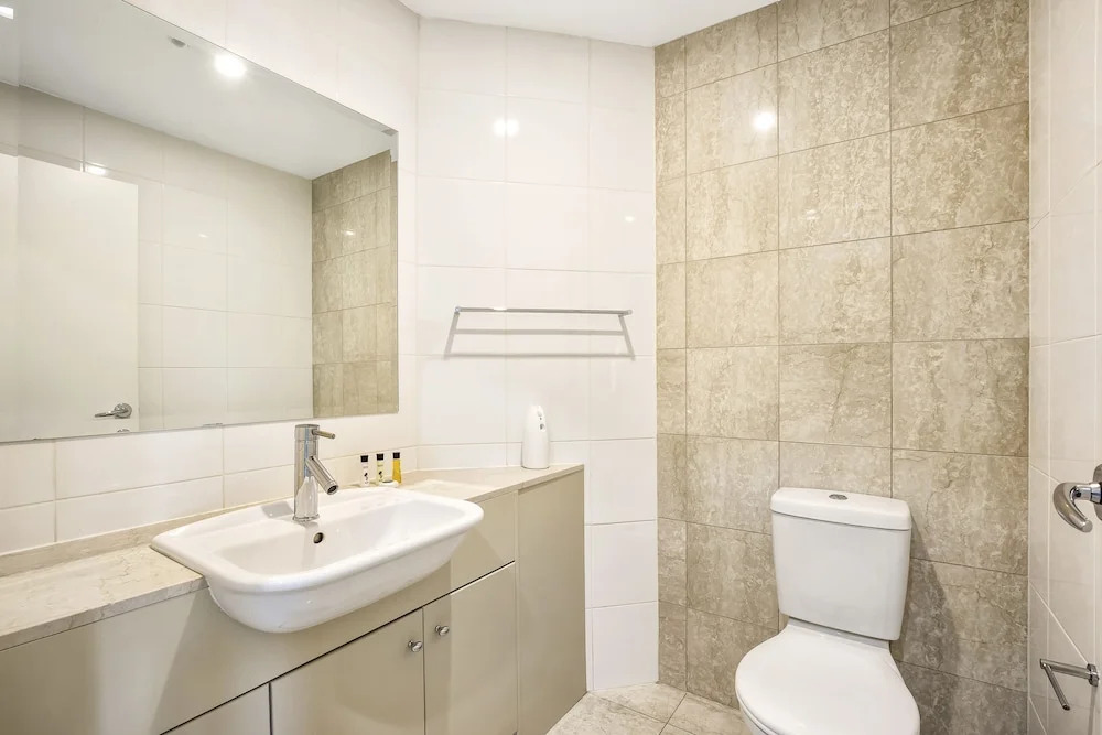 Pyrmont Harbour View Penthouse