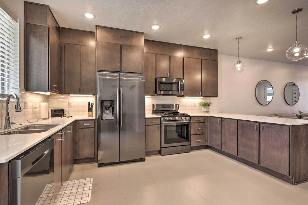Villa w/ Hot Tubs ~ 5 Miles to Historic St. George