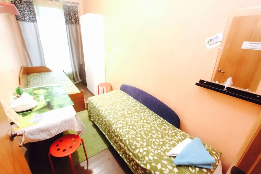 Hollandse Moeder - Hostel