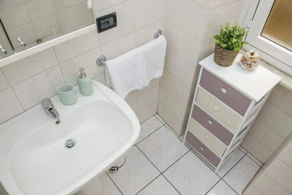 Colorful 3 bed Flat in Trendy San Giovanni!