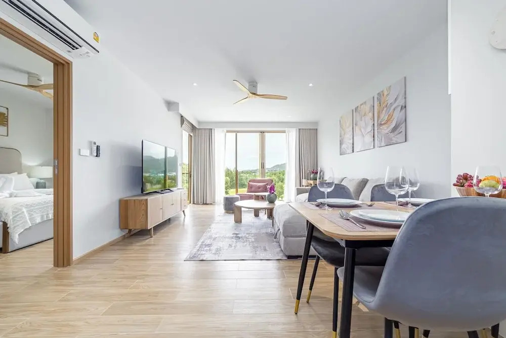 Seaside 1BR 200 m to BangTao beach