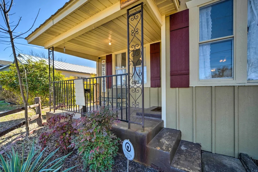 Charming Home Near Downtown Fredericksburg
