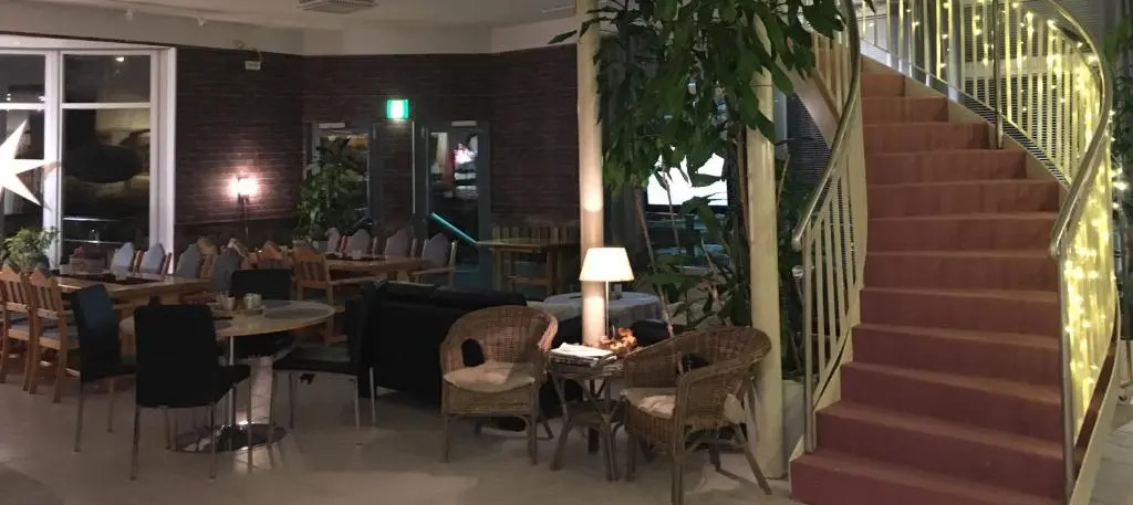 Hotel Yöpuu