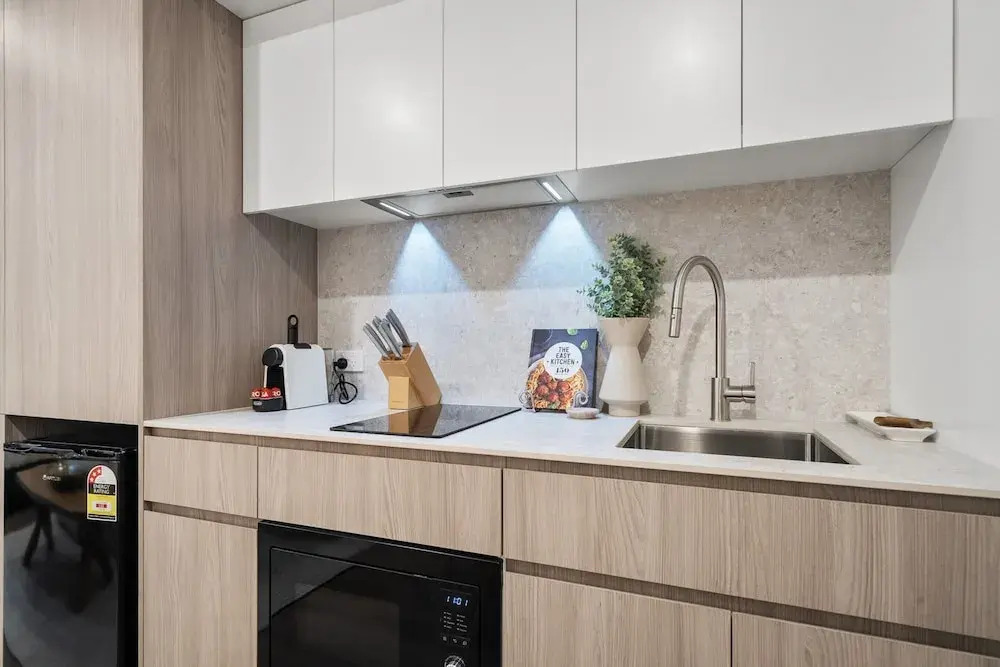 Bright Studio Stay in North Fremantle With Views