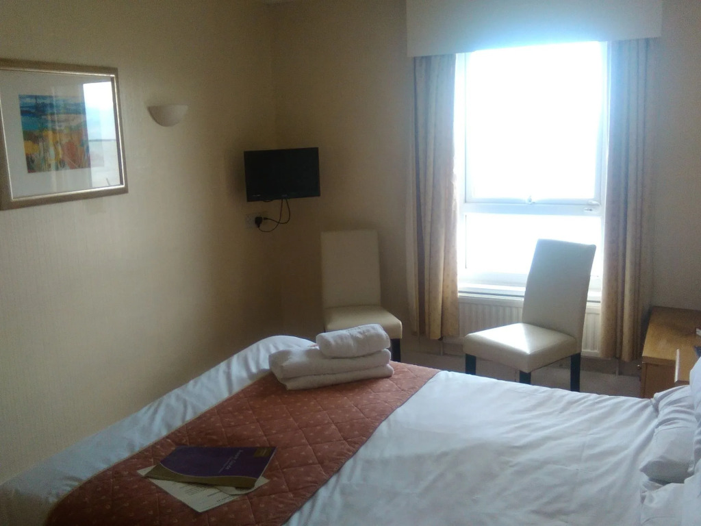 Monarch Hotel