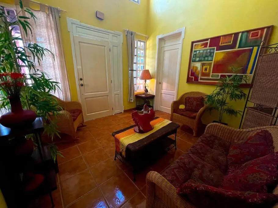Casa hogareña con excelente ubicación en la ciudad
