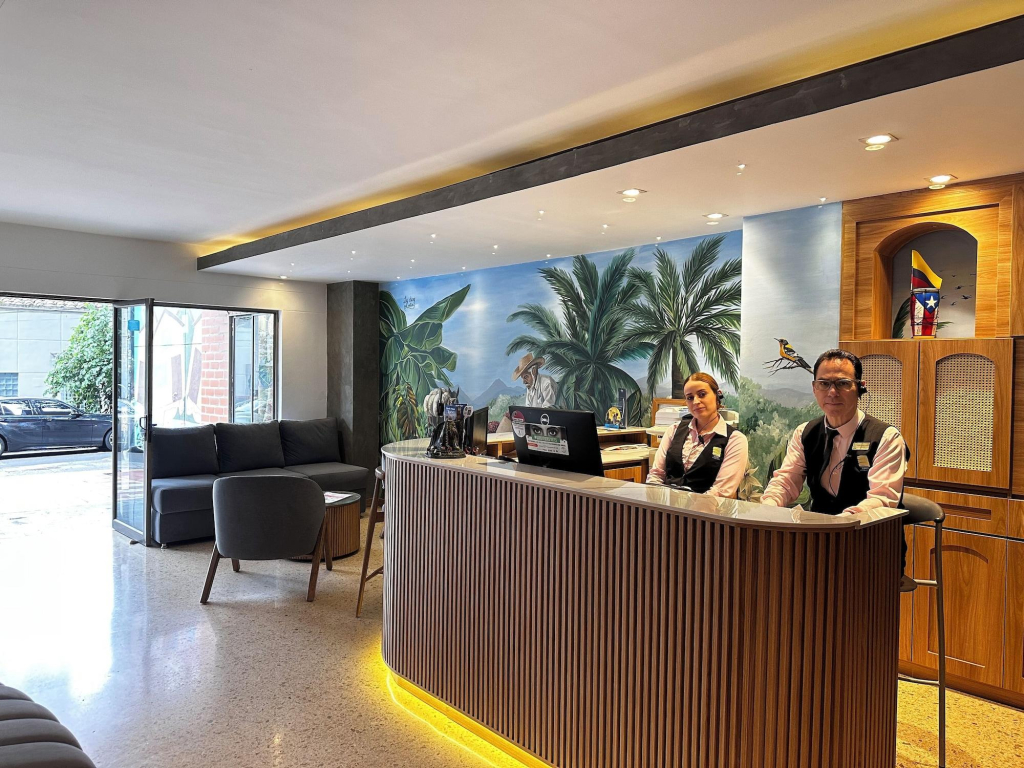 Hotel Torre Poblado