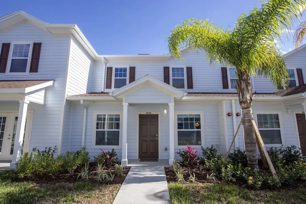 3220 West Lucaya Resort 77280 / 77292