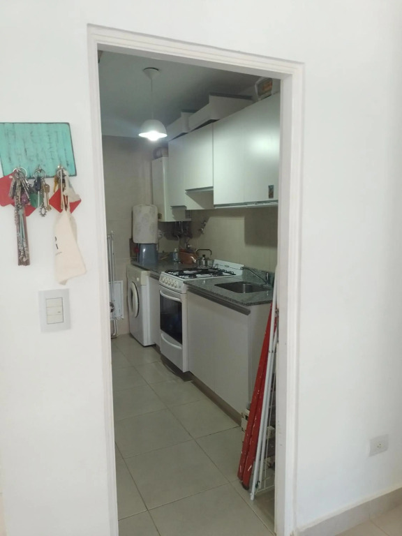 Casa Amplia, Luminosa con Parrilla!