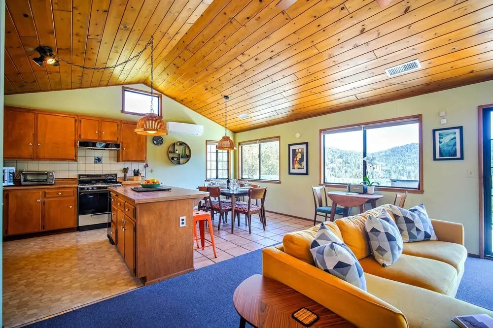 The Atomic Squirrel Lodge Lake Gregory Getaway!