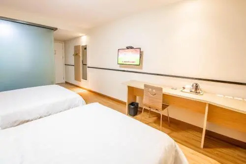 Orange Fashion Apartment Hotel Guangzhou Xiajiao Subway Station Branch