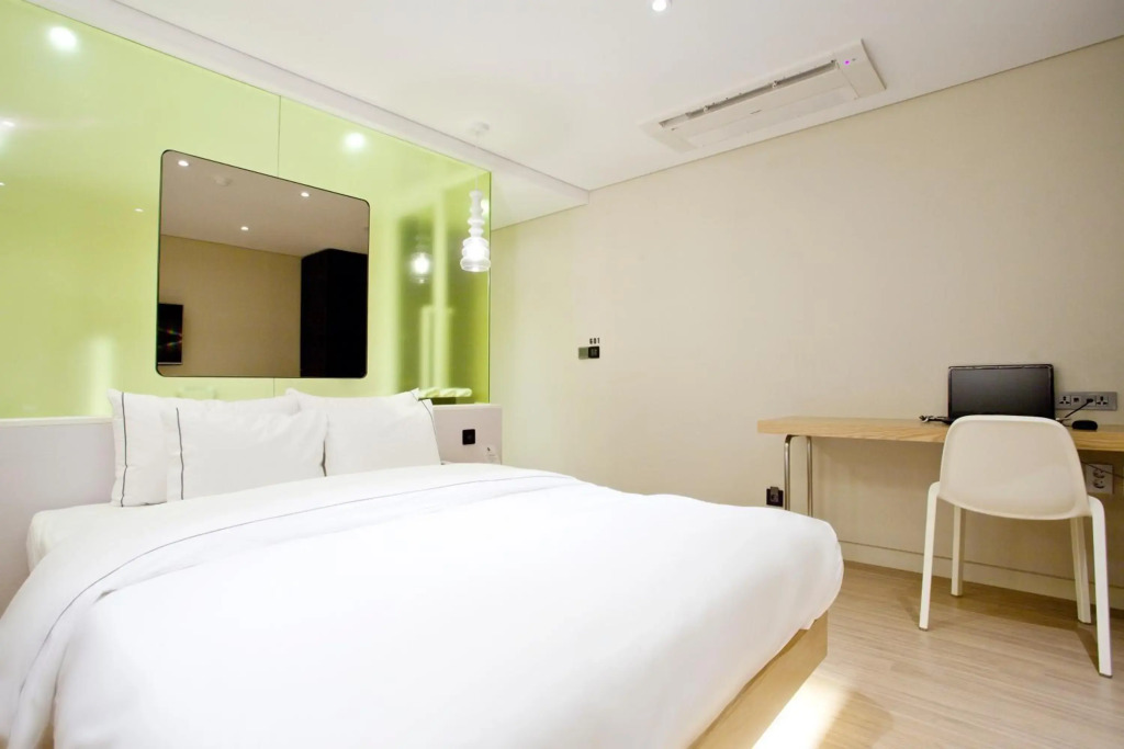 Forestar Hotel