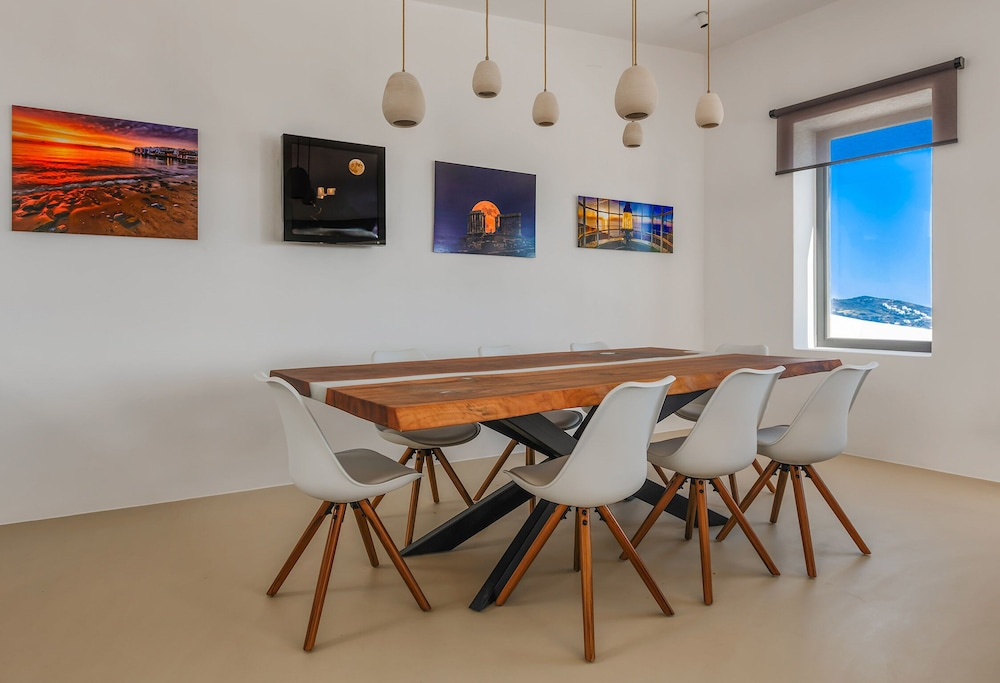 Skylines Estate Paros
