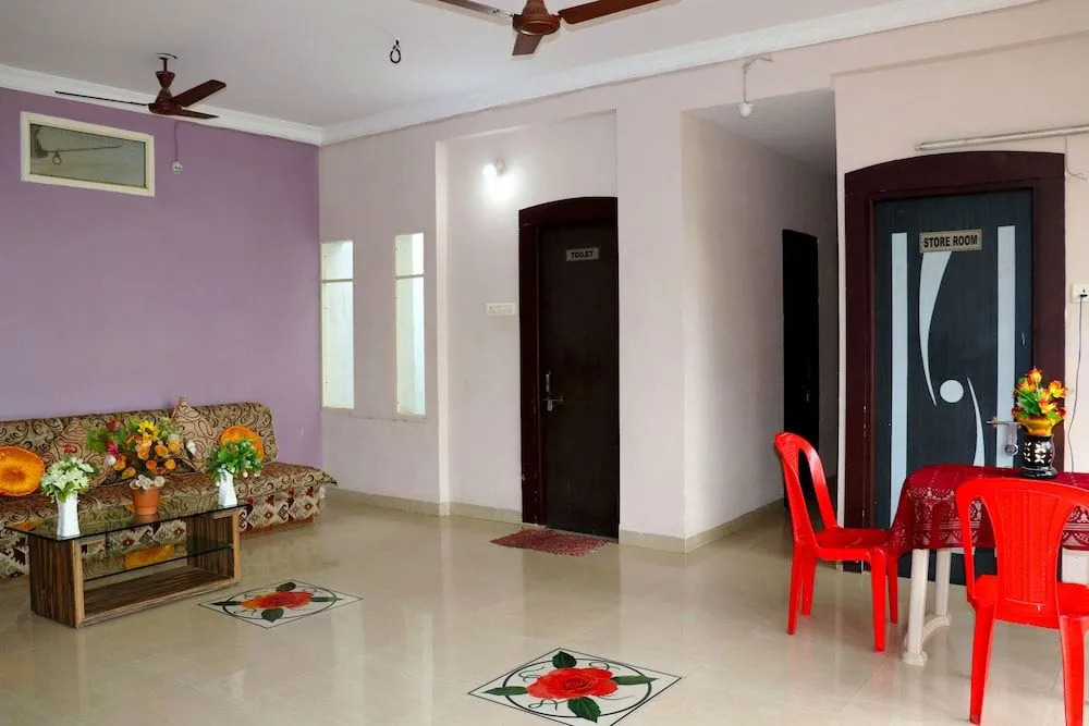 Hotel Raj Palace