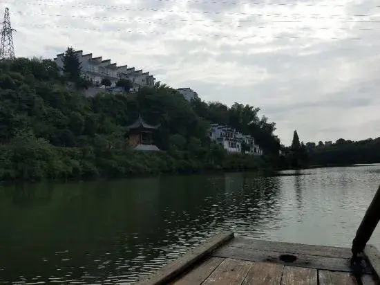 Yuliang Old Town Inn