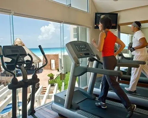 Sunset Royal Beach Resort-4 Nights, Cancún, Mexico