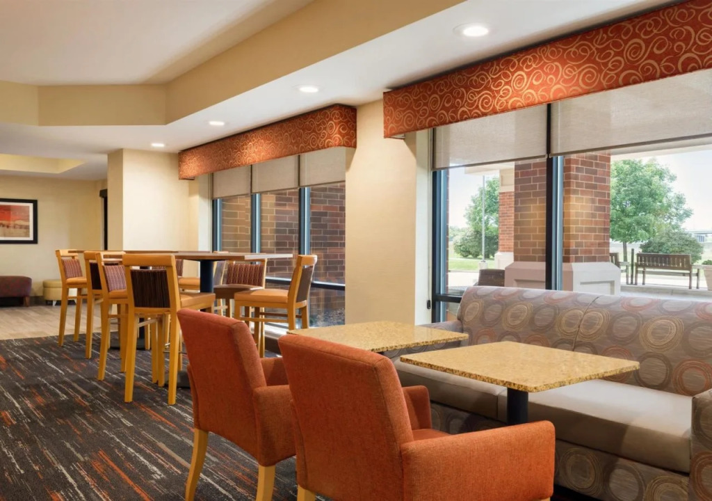 Hampton Inn West Des Moines Lake Drive