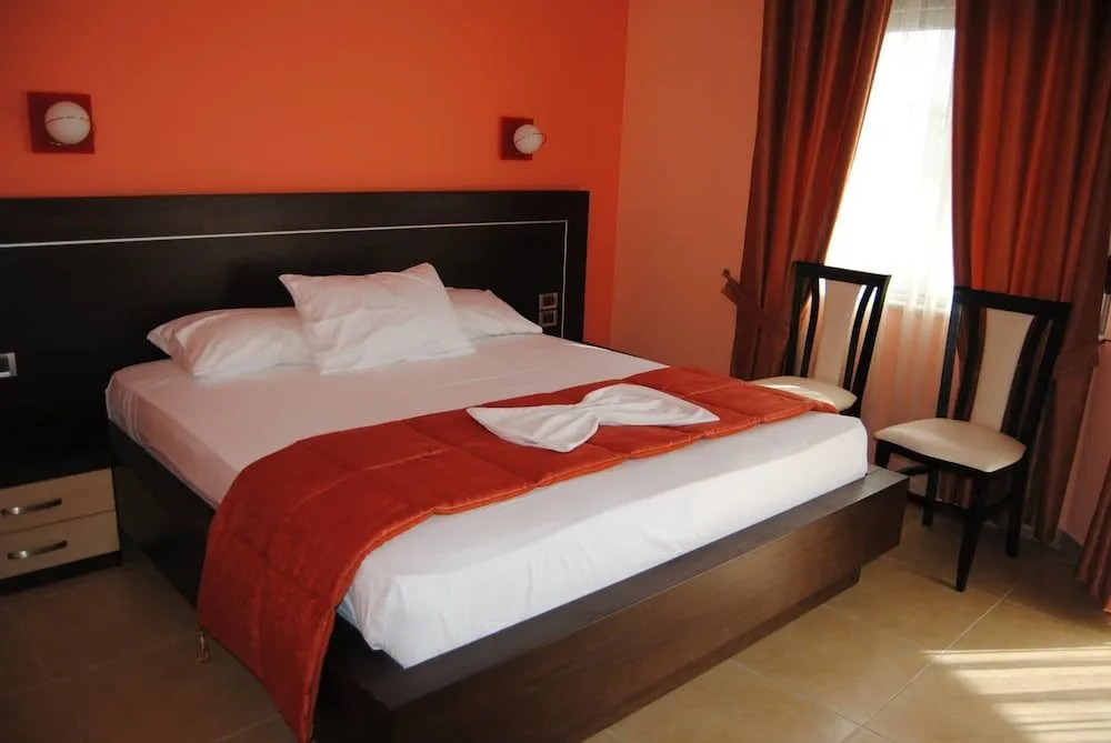 Lion Gate Hotel