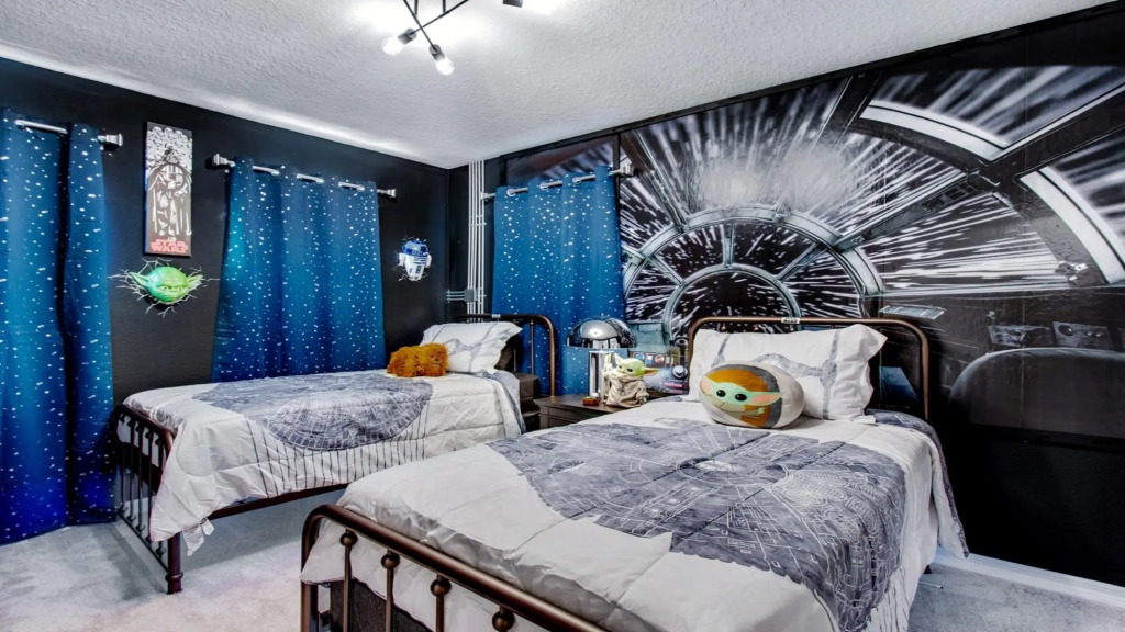 Themed 5BR Family Reunion Villa With Pool