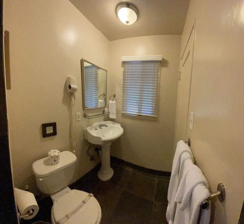 Sierra Woods Lodge