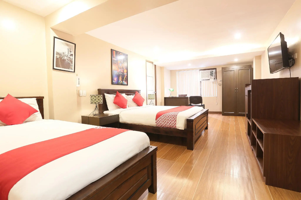 OYO 419 La Scala Residences