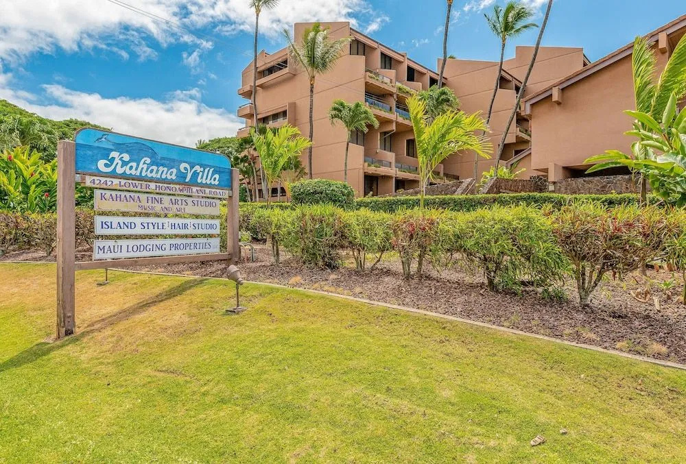 Hale O Kalani 2 Bedroom Condo by RedAwning