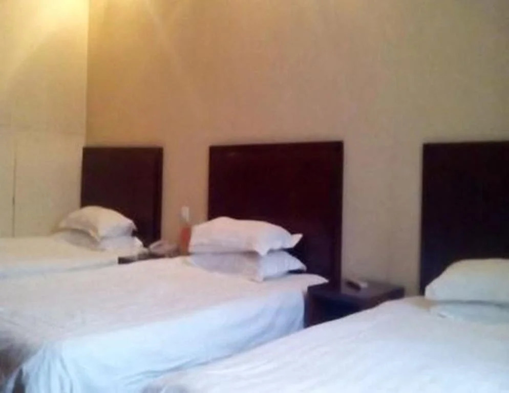 Yiwu Ruixin Business Inn