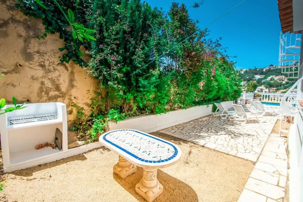 Paraiso Terrenal 4 - well-furnished villa with panoramic views by Benissa coast