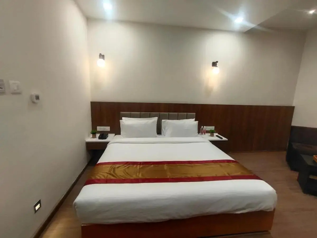 Saptarushi Bonanza Inn