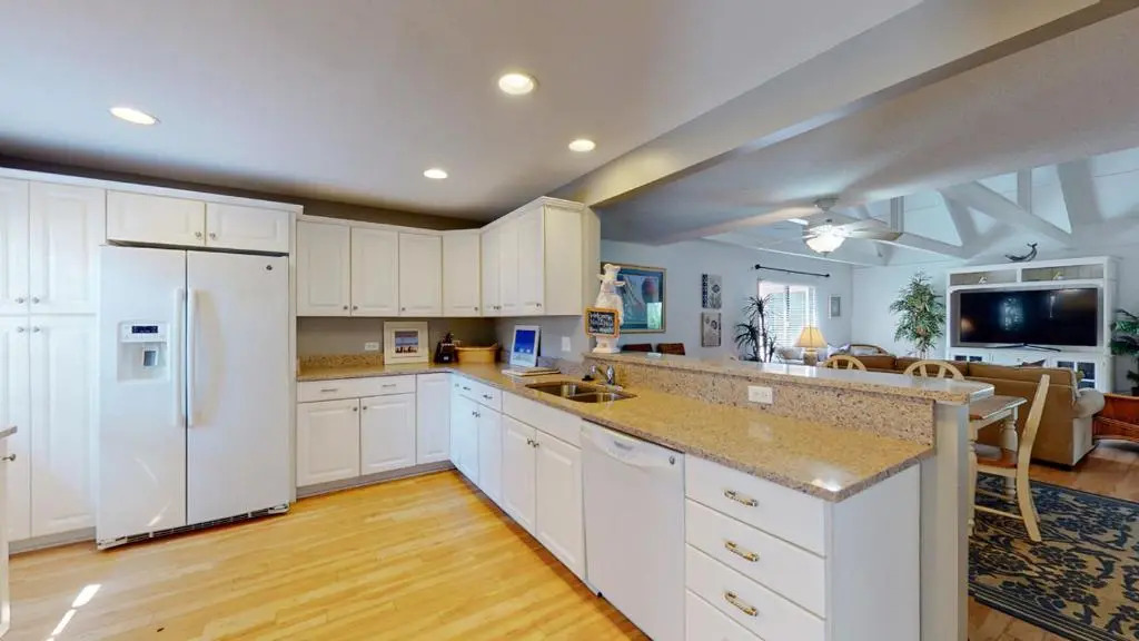 762 Queens Grant