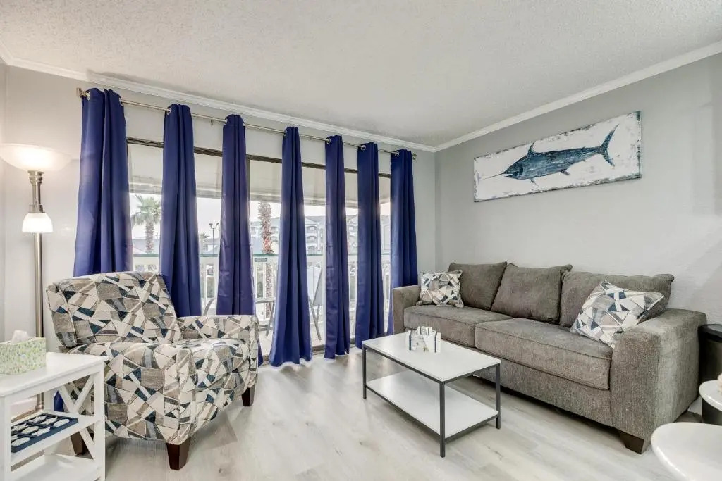 Casa del Mar by Ryson Vacation Rentals